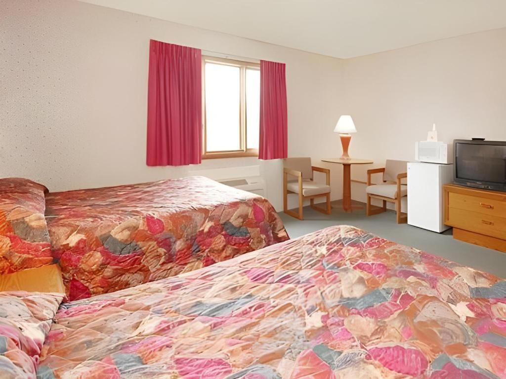 Econo Lodge Cuba I-86 Ngoại thất bức ảnh