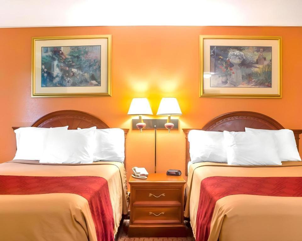 Econo Lodge Cuba I-86 Ngoại thất bức ảnh